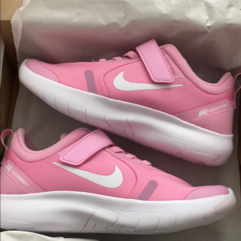 Nike Flex Experience Sneaker (Big Kid)
